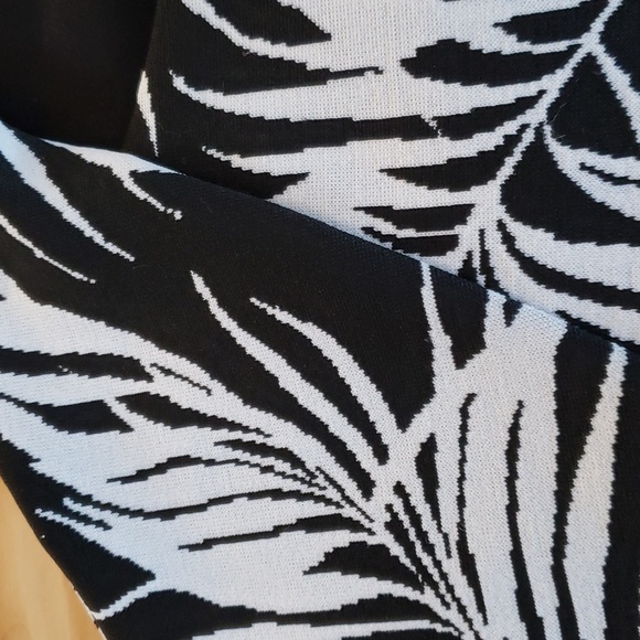 ZARA Floral Jacquard crop top - Picture 5 of 8